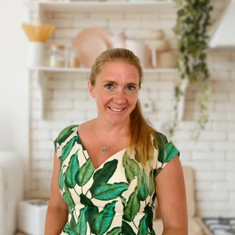 Therése, doula och röst i podden Att föda en mamma